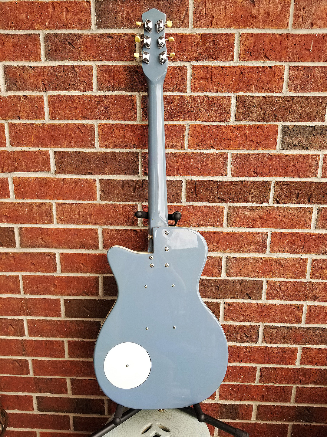 "Doc"<br>Danelectro Electric Guitar Signed by Dennis Quaid - Image 4