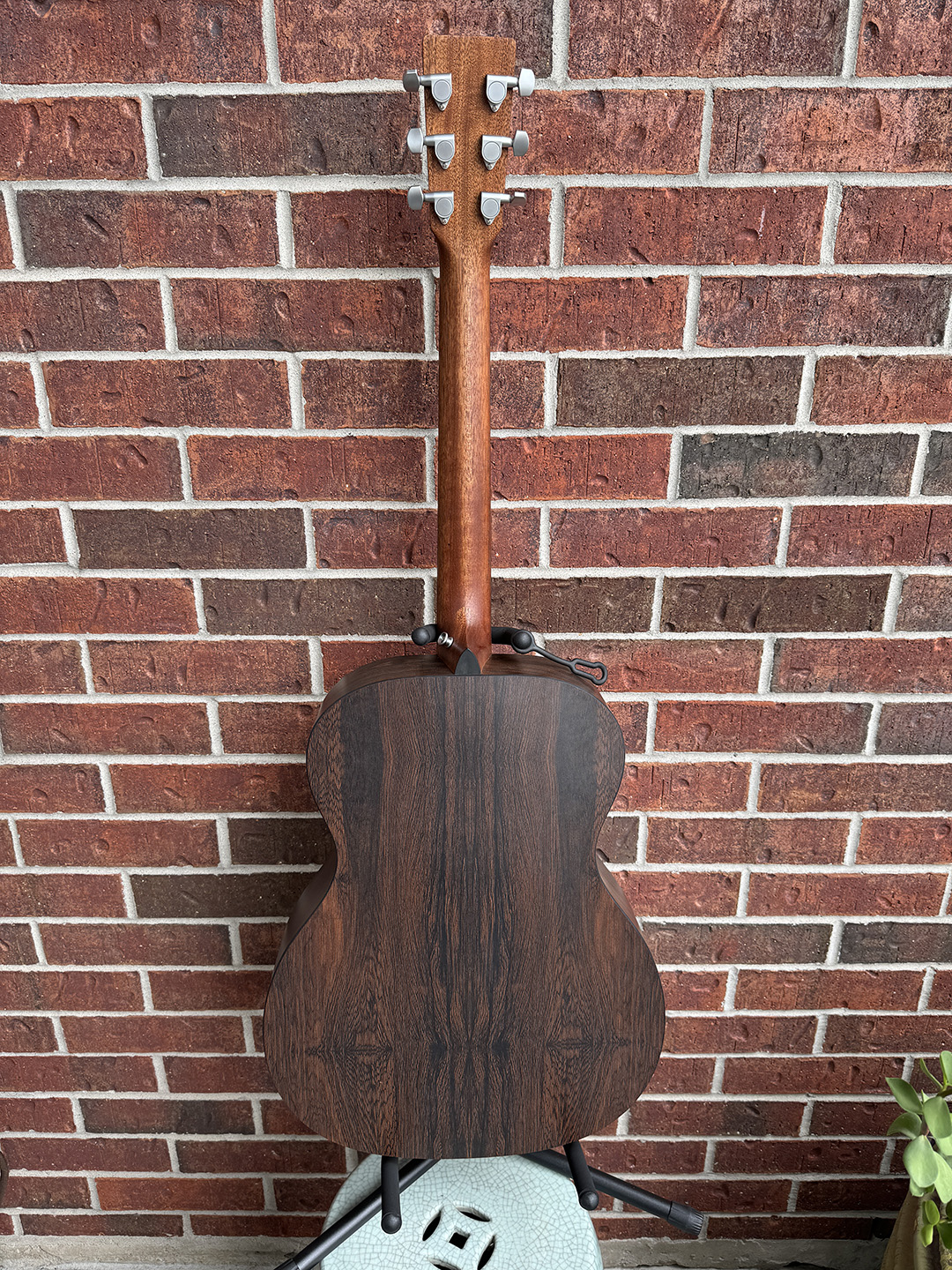 "Ron"<br>Martin X-Series Acoustic Guitar Signed by Dennis Quaid - Image 3